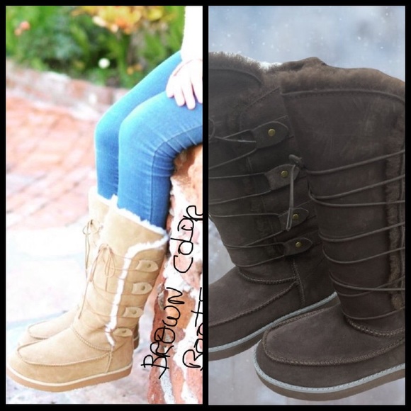 NEW IN BOX Winter Suede Lace Up Boots - Picture 1 of 14